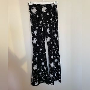 forever 21 starry printed flair pants